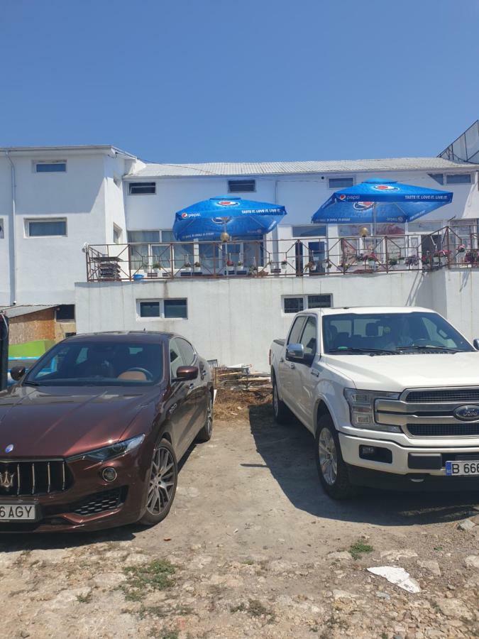 Vila Restaurant Angellys Тузла Экстерьер фото