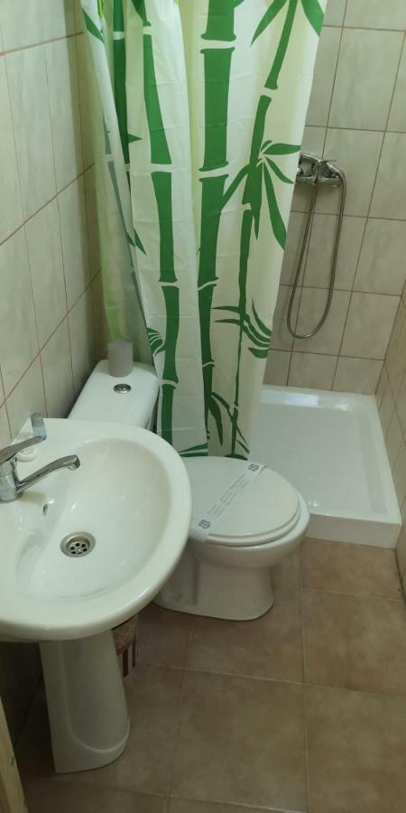 Vila Restaurant Angellys Тузла Экстерьер фото